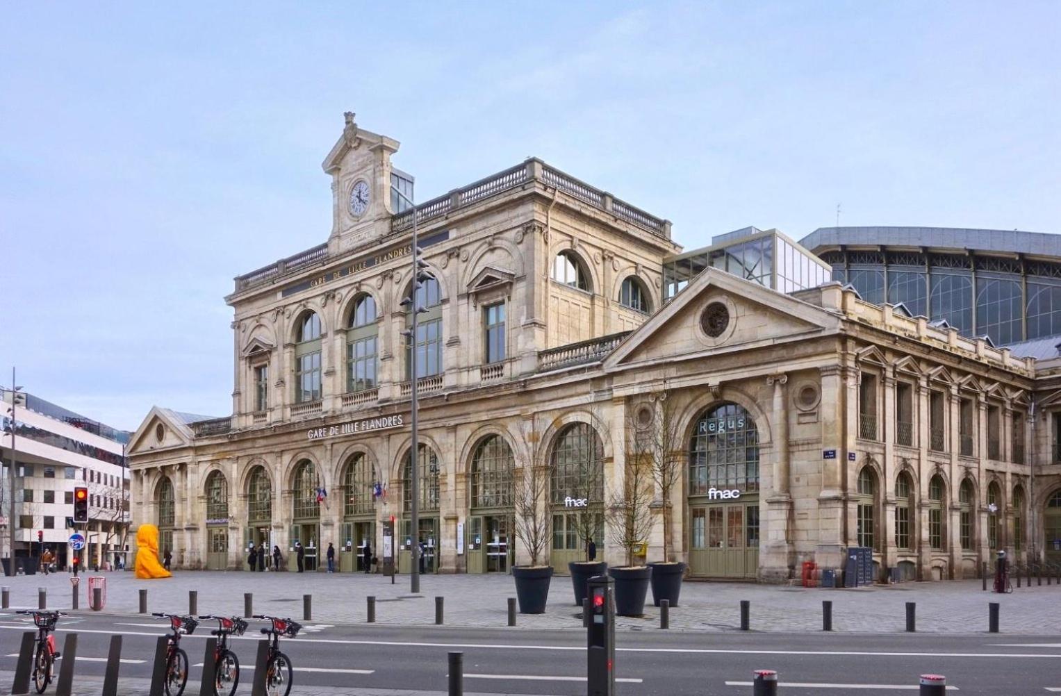 Appartement 2 Chambres Avec Parking, Proche Metro Lille Exterior foto